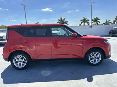 2024 Kia Soul LX