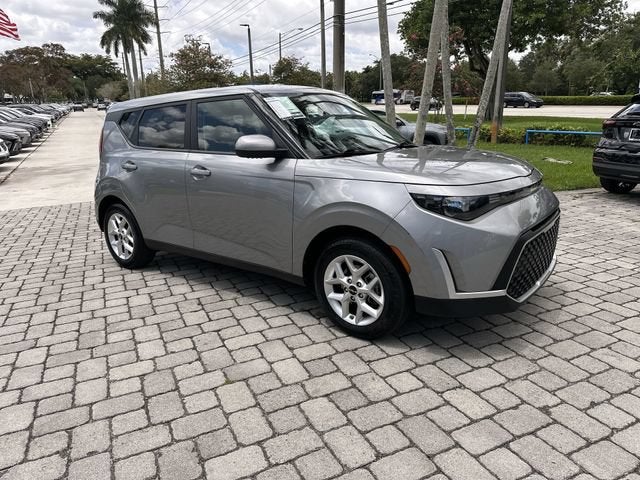 2024 Kia Soul LX