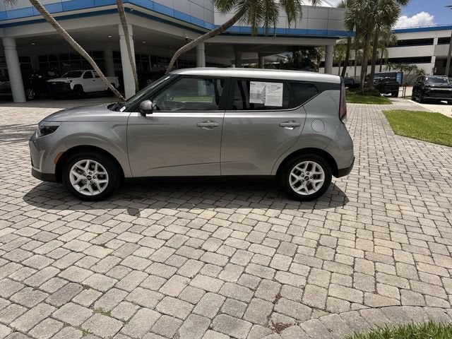 2024 Kia Soul LX