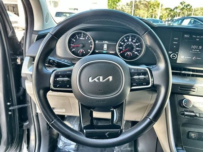 2024 Kia Carnival LX