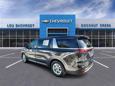 2024 Kia Carnival LX