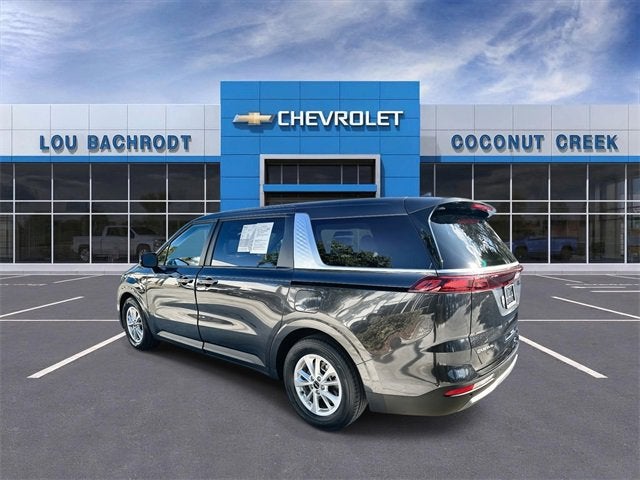 2024 Kia Carnival LX