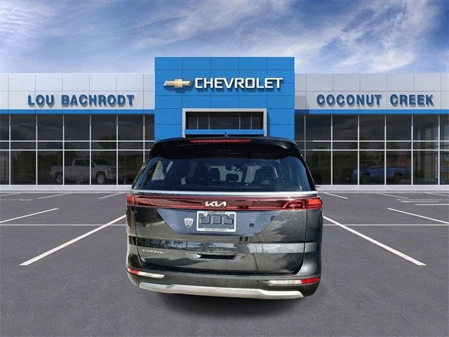 2024 Kia Carnival LX