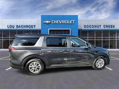 2024 Kia Carnival LX