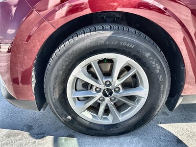 2024 Kia Carnival LX