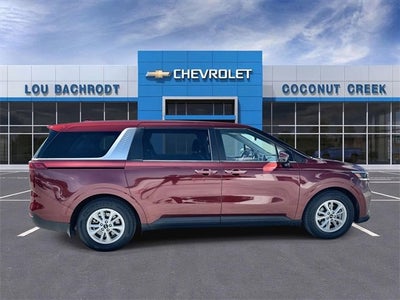 2024 Kia Carnival LX