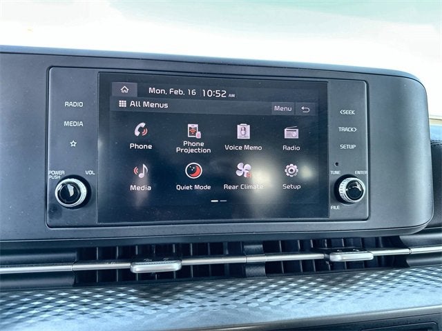 2024 Kia Carnival LX