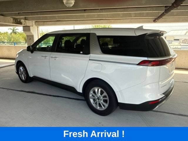 2024 Kia Carnival LX