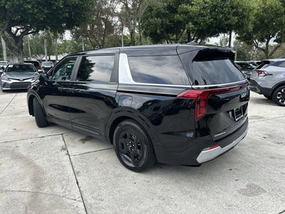 2025 Kia Carnival LXS