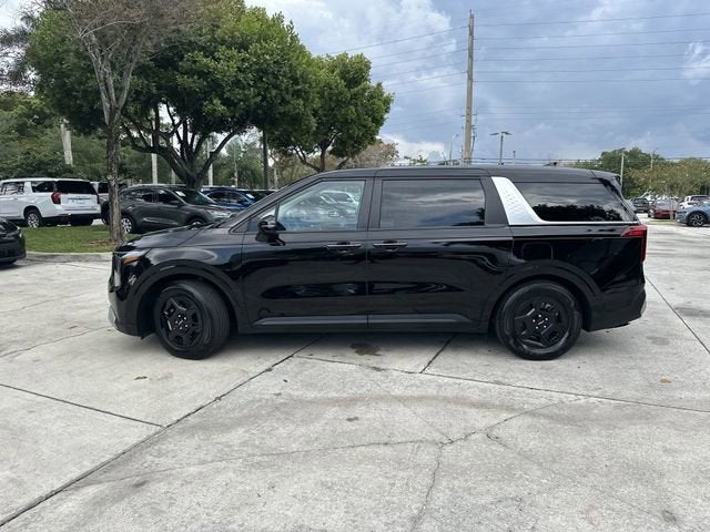 2025 Kia Carnival LXS