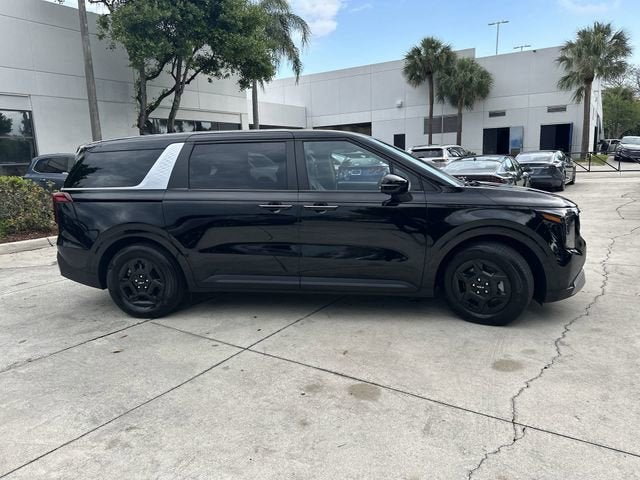 2025 Kia Carnival LXS