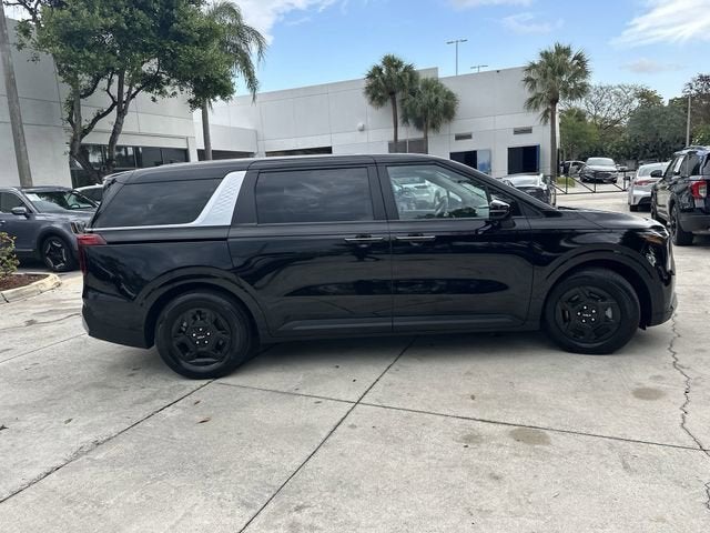 2025 Kia Carnival LXS