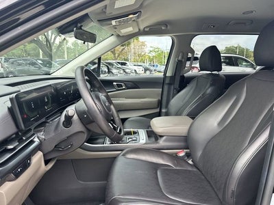 2025 Kia Carnival LXS