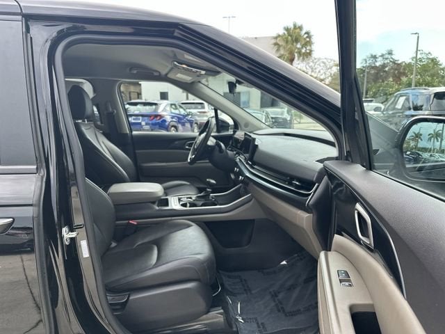 2025 Kia Carnival LXS
