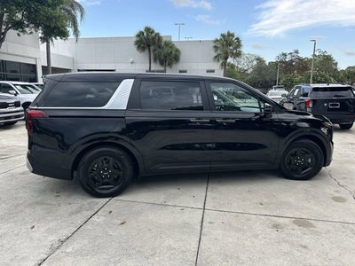 2025 Kia Carnival LXS