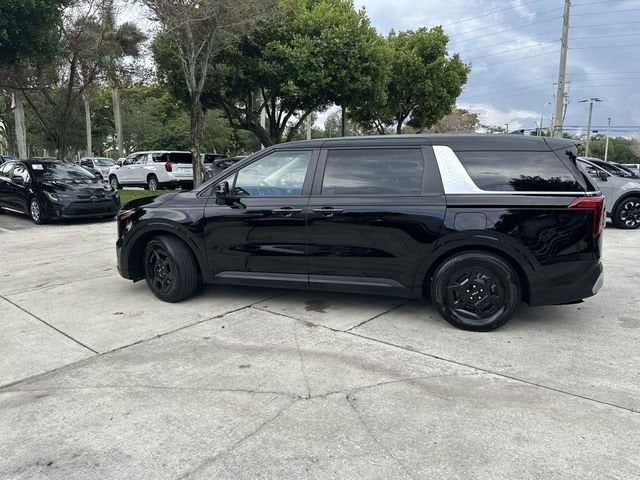 2025 Kia Carnival LXS