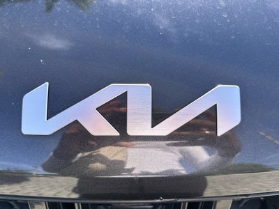 2023 Kia Carnival EX