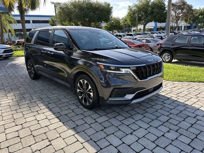 2023 Kia Carnival EX