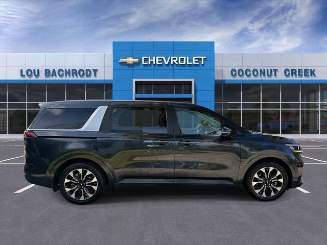 2023 Kia Carnival EX