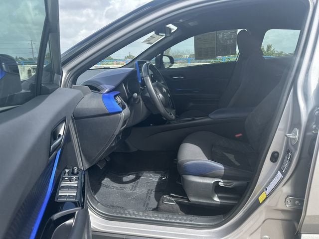 2020 Toyota C-HR LE