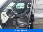2023 Land Rover Defender SE