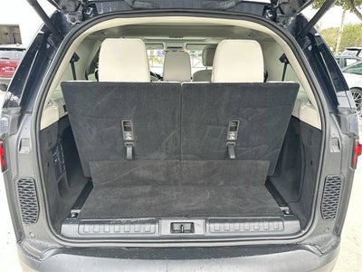 2025 Land Rover Discovery S