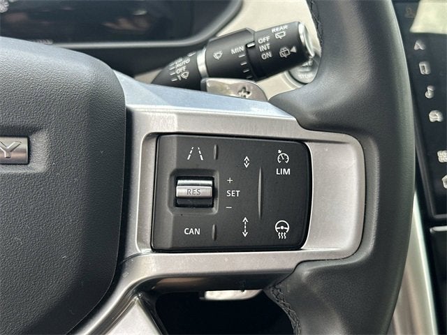 2025 Land Rover Discovery S