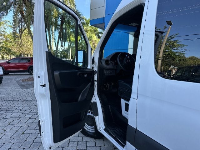 2023 Mercedes-Benz Sprinter Passenger Van 2500 STANDARD ROO