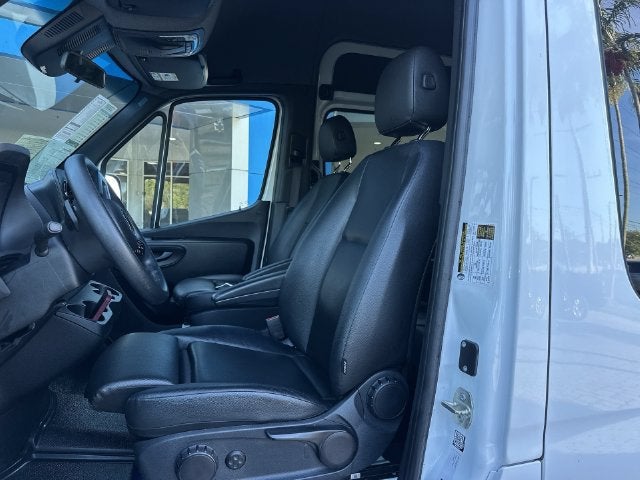 2023 Mercedes-Benz Sprinter Passenger Van 2500 STANDARD ROO
