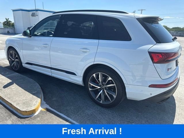 2023 Audi SQ7 Premium Plus