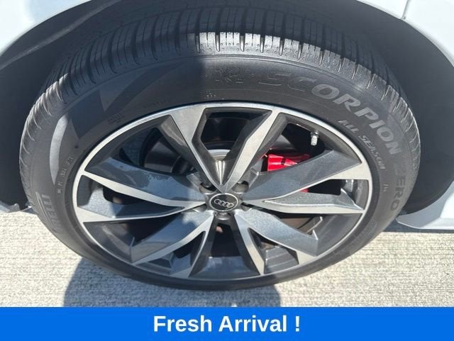 2023 Audi SQ7 Premium Plus
