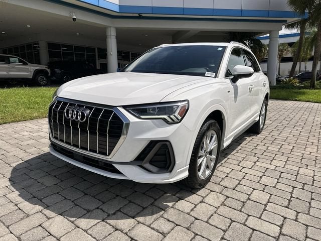 2025 Audi Q3 S line Premium