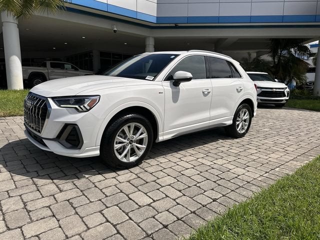 2025 Audi Q3 S line Premium