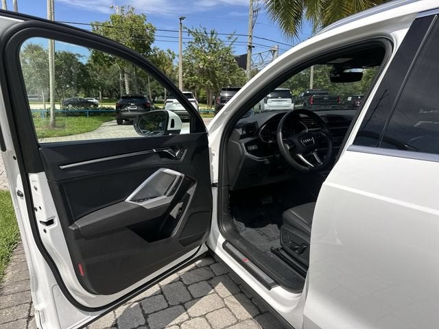 2025 Audi Q3 S line Premium