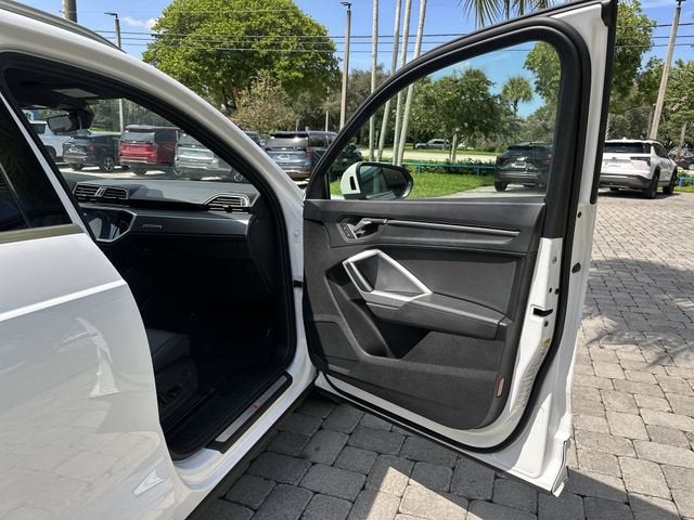 2025 Audi Q3 S line Premium