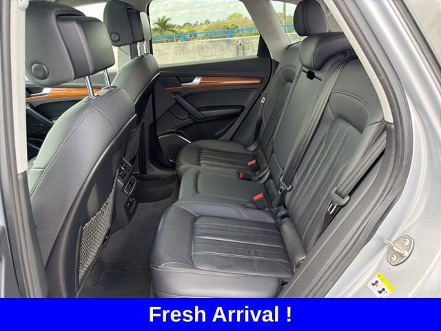 2022 Audi Q5 S line Premium