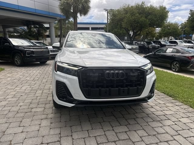 2025 Audi Q7 Premium Plus