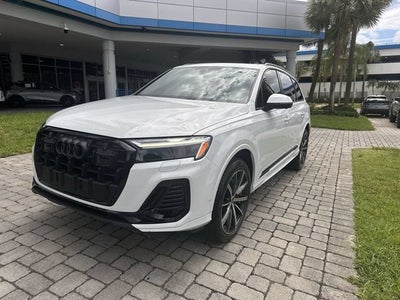 2025 Audi Q7 Premium Plus