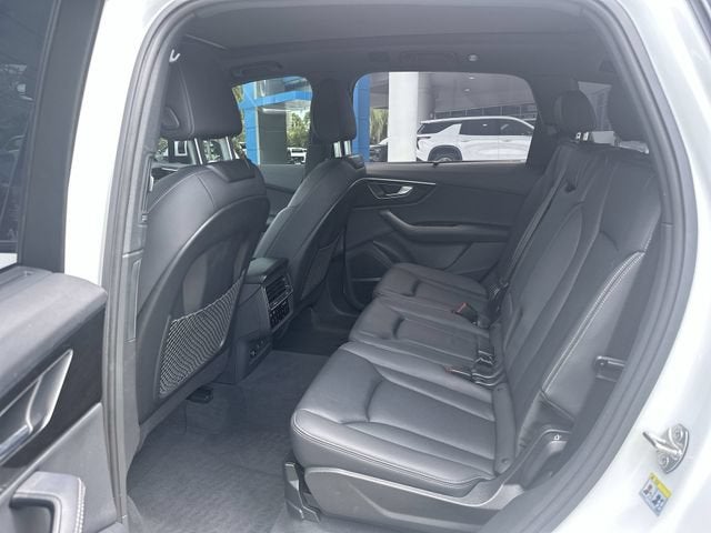 2025 Audi Q7 Premium Plus