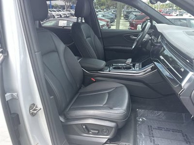 2025 Audi Q7 Premium Plus