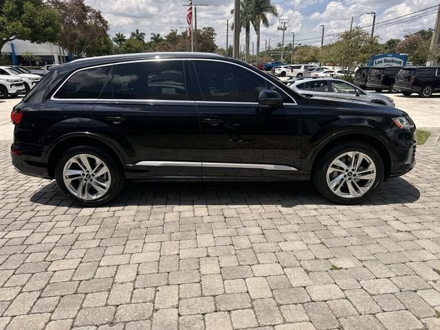 2021 Audi Q7 Premium Plus