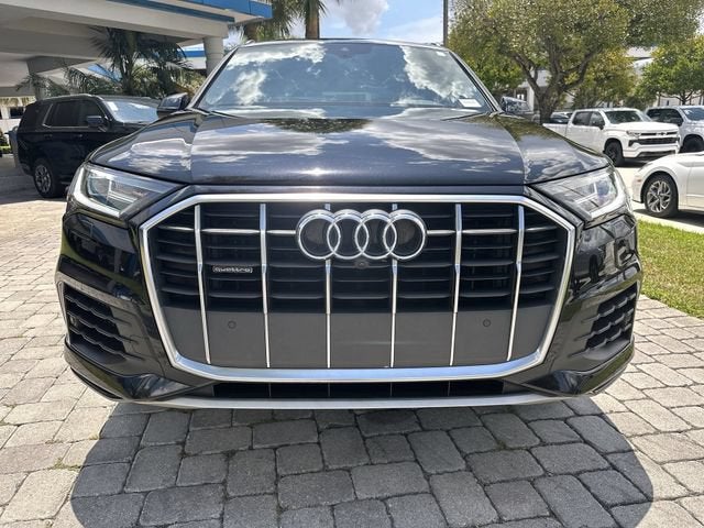 2021 Audi Q7 Premium Plus