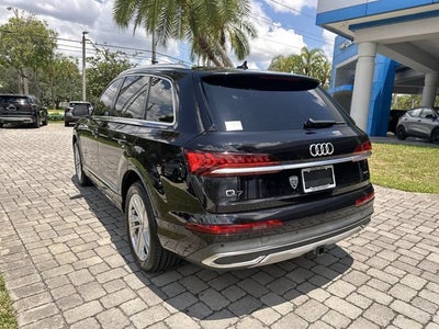 2021 Audi Q7 Premium Plus