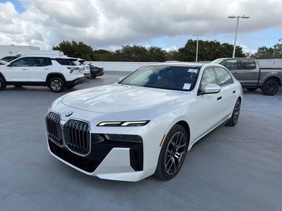 2023 BMW 7 Series 740i