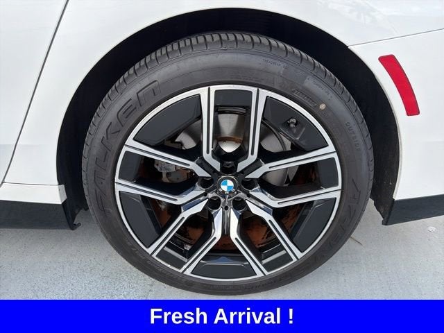 2023 BMW 7 Series 740i