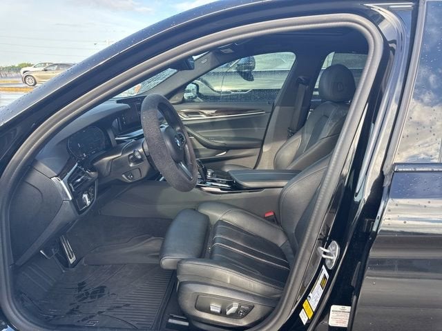 2022 BMW 5 Series 530i