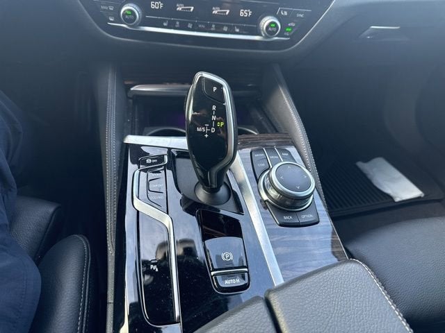 2022 BMW 5 Series 530i