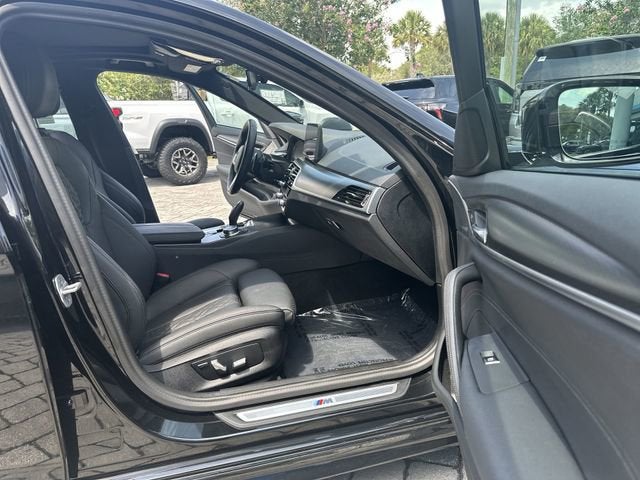 2023 BMW 5 Series 530i