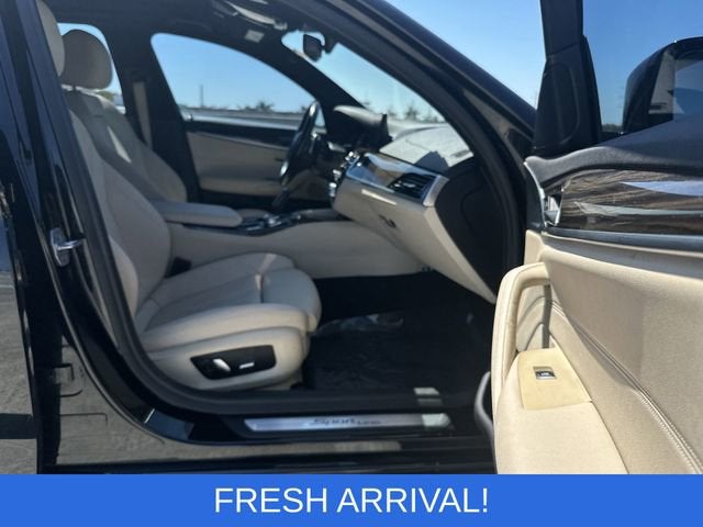 2019 BMW 5 Series 530i