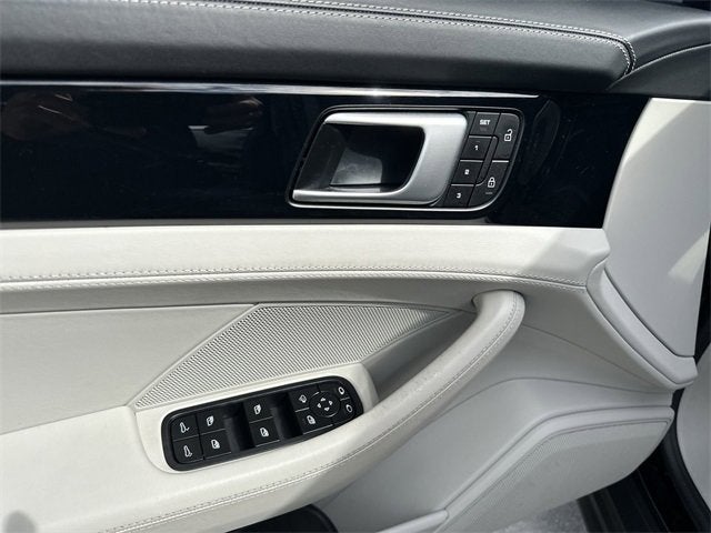 2022 Porsche Panamera 4S